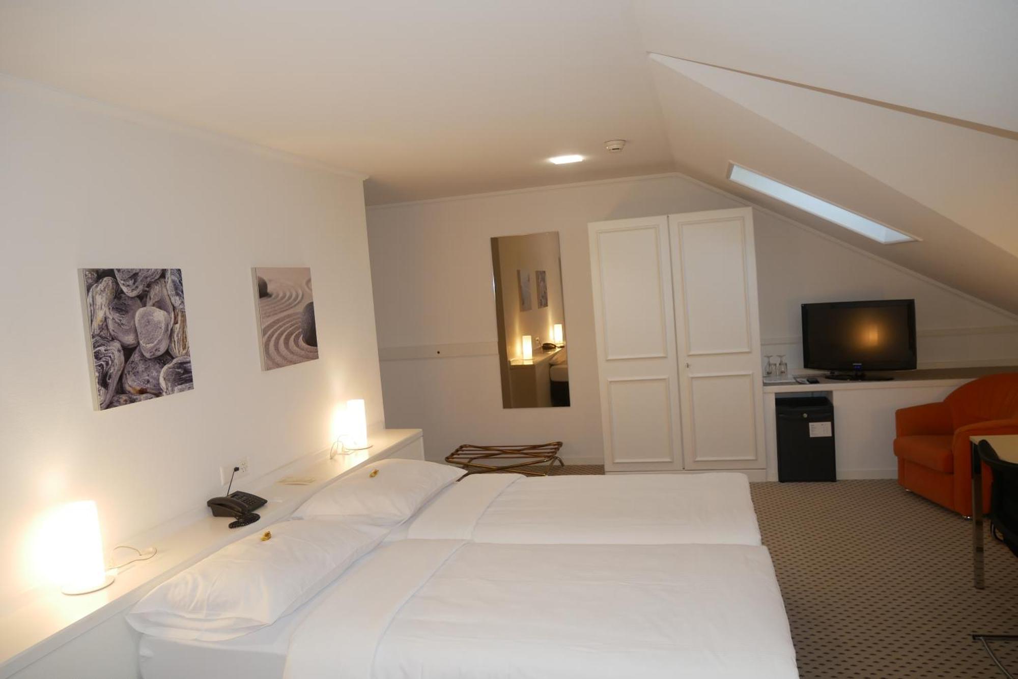 Hotel Schwanen Виль Экстерьер фото
